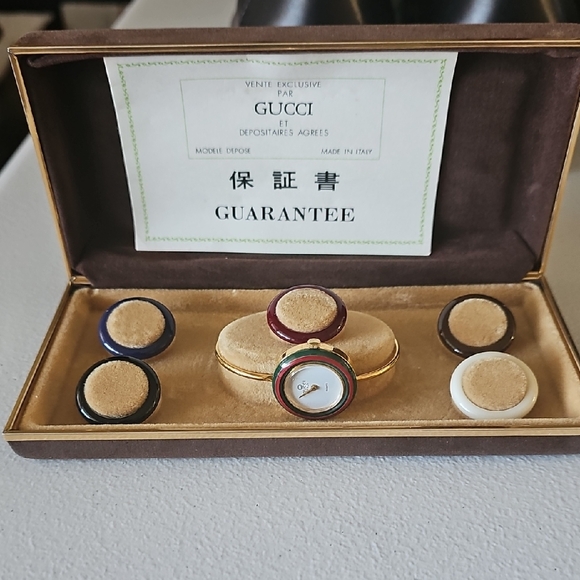 Gucci Interchangeable Watch Set - Picture 1 of 3